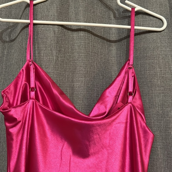 Hot pink midi dress, like new - Picture 6 of 10